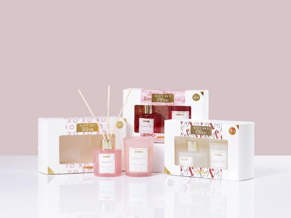 Valentine's Day Set ~ Aromatherapy:50ml & Candle:65g